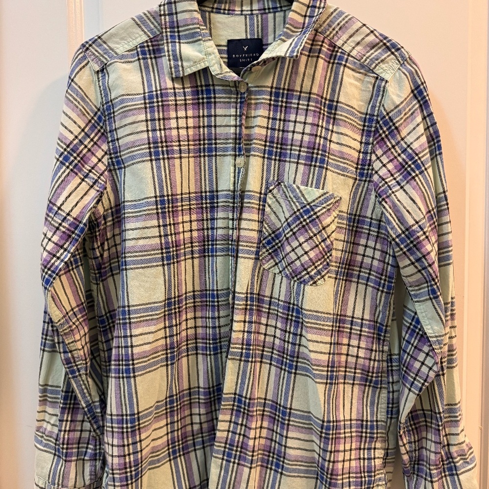 American Eagle Women's Boyfriend-Fit Plaid Button Down